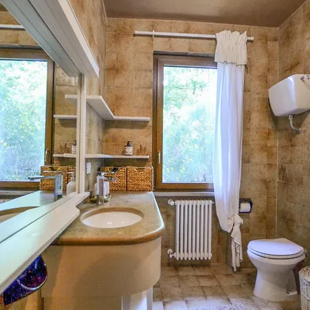 2 Bedroom Gorgeous In *